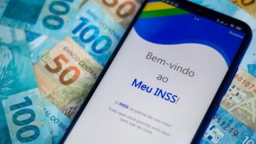 April 26, 2020, Brazil. In this photo illustration the app Meu INSS logo is displayed on a smartphone.